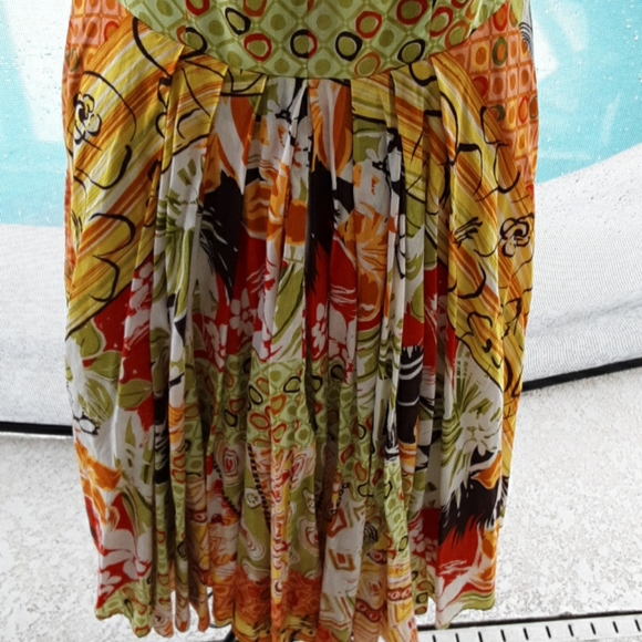 Flattering & feminine Spence dress - Picture 5 of 6